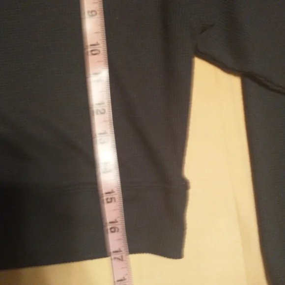 PINK Victoria's Secret Black Long Sleeve Cropped Pajama Top - Picture 10 of 13